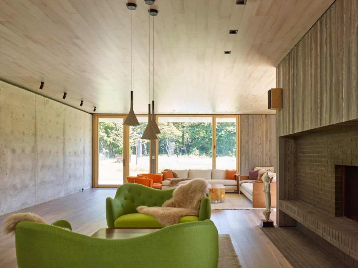 Home Design Contrasts Concrete and Charred Cypress Accents Throughout Project