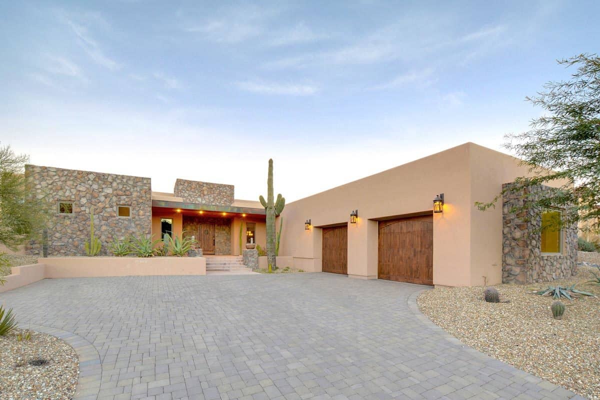 Sleek Contemporary Southwestern House with 2 Primary Suites