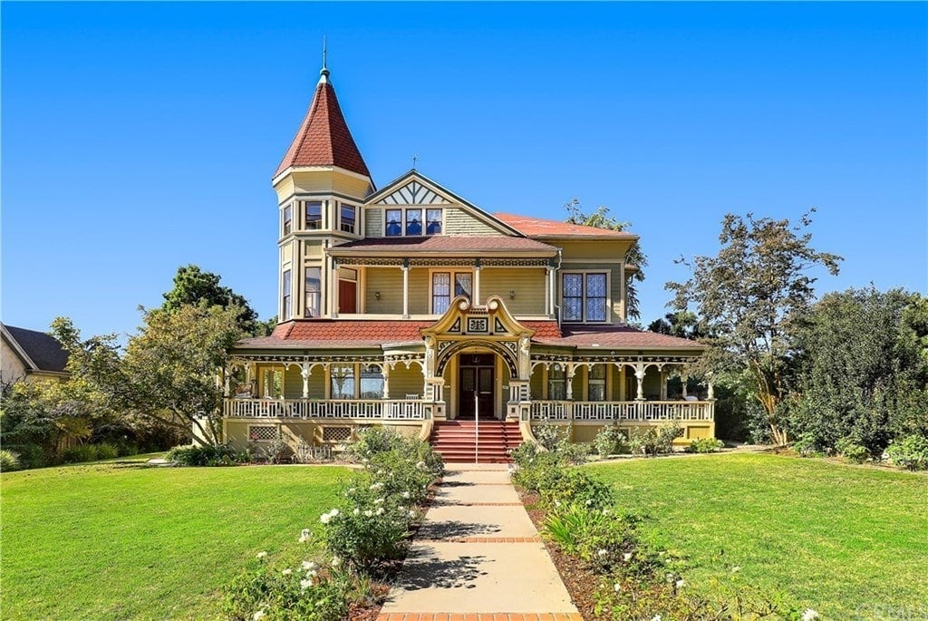 Pinney House, the First Estate in the City of Sierra Madre, CA