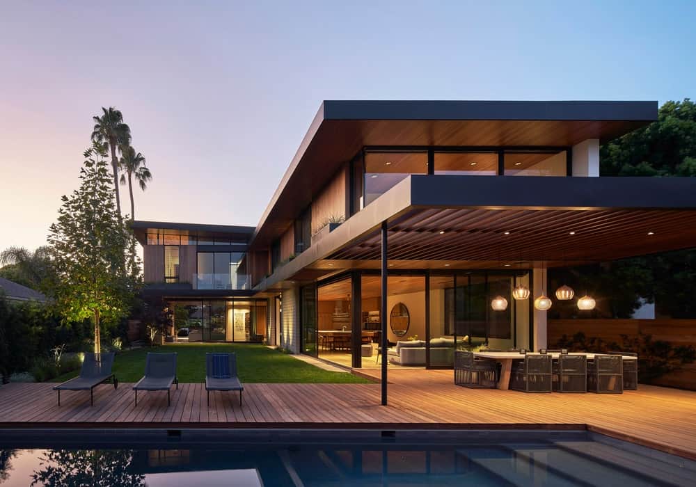 Montalba Architects Completes Construction on Airy Venice Beach Home
