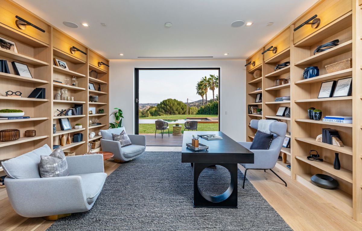 The Ultimate 46 Item Office Equipment and Supplies List for a Productive Workspace in 2023