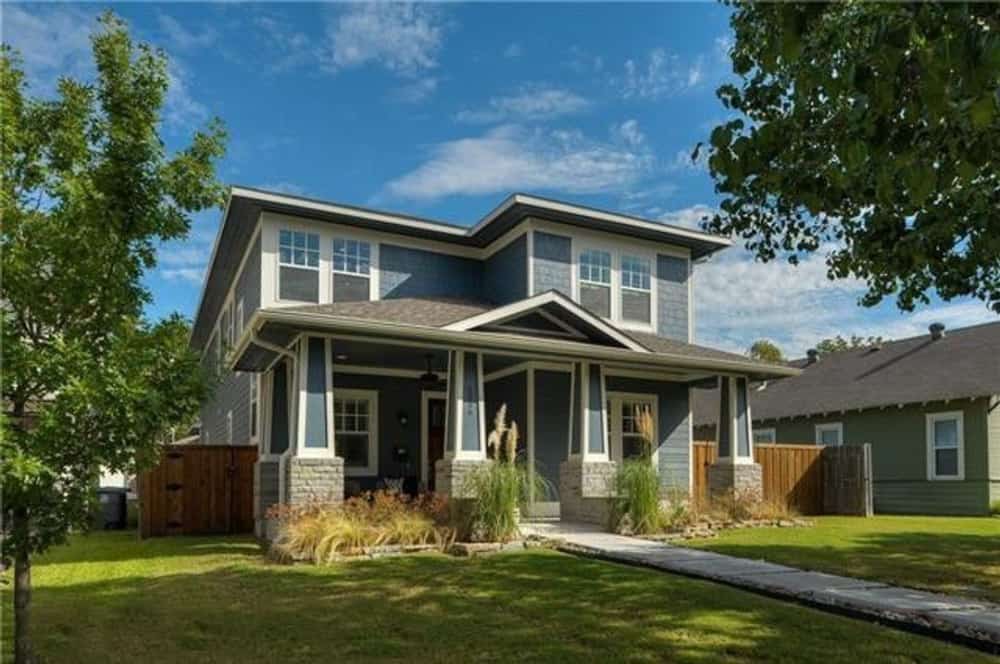 3-Bedroom Two-Story Southwestern Home for a Narrow Lot with Loft and Balcony (Floor Plan)