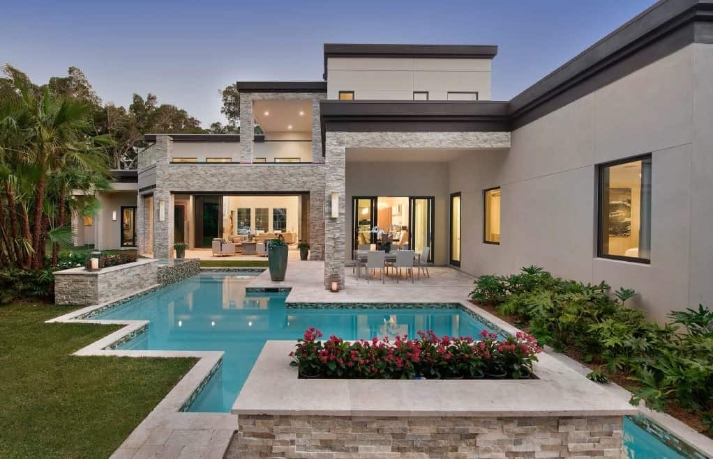Modern Mediterranean Primarypiece