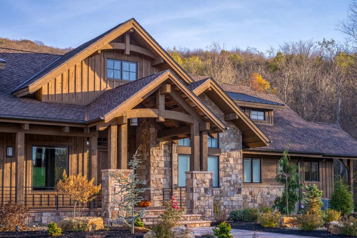 Luxurious Mountain Ranch with Lower Level Expansion