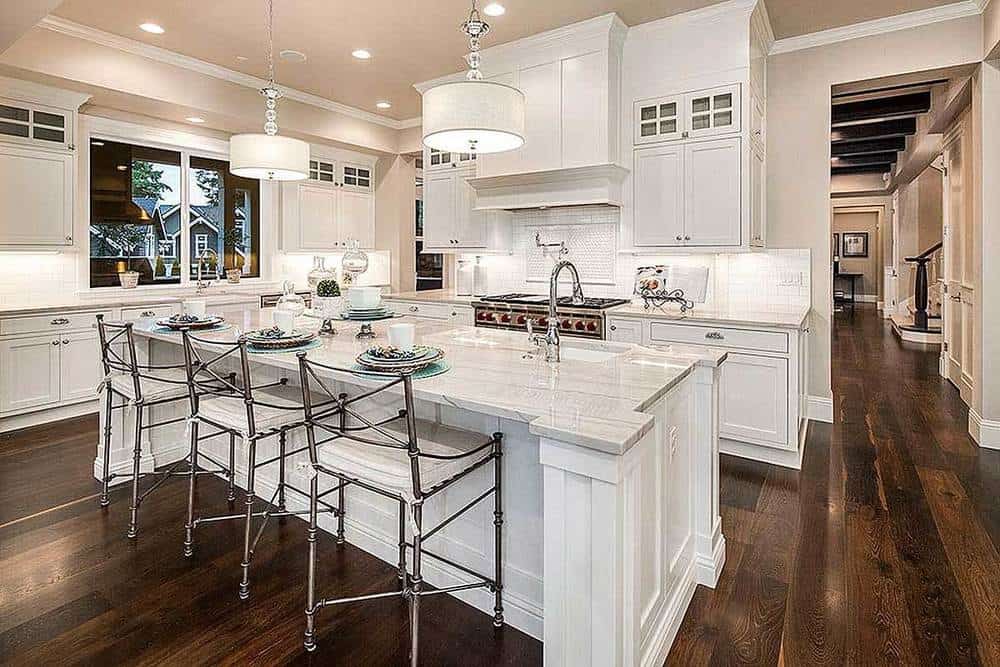 25 Trending Craftsman-Style Kitchen Ideas that Flirt with Tradition