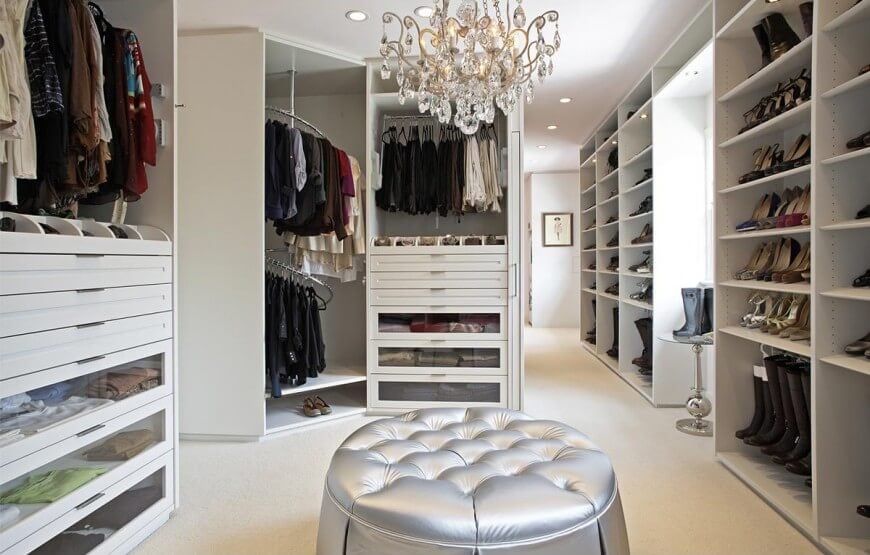 40 Incredible Walk-In Wardrobes for Women (Photos)