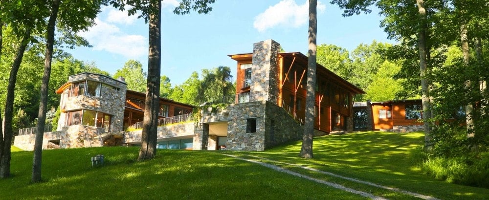 Connecticut Contemporary with Greek Temple!