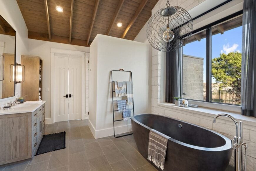 15 Country-Style Primary Bathroom Ideas