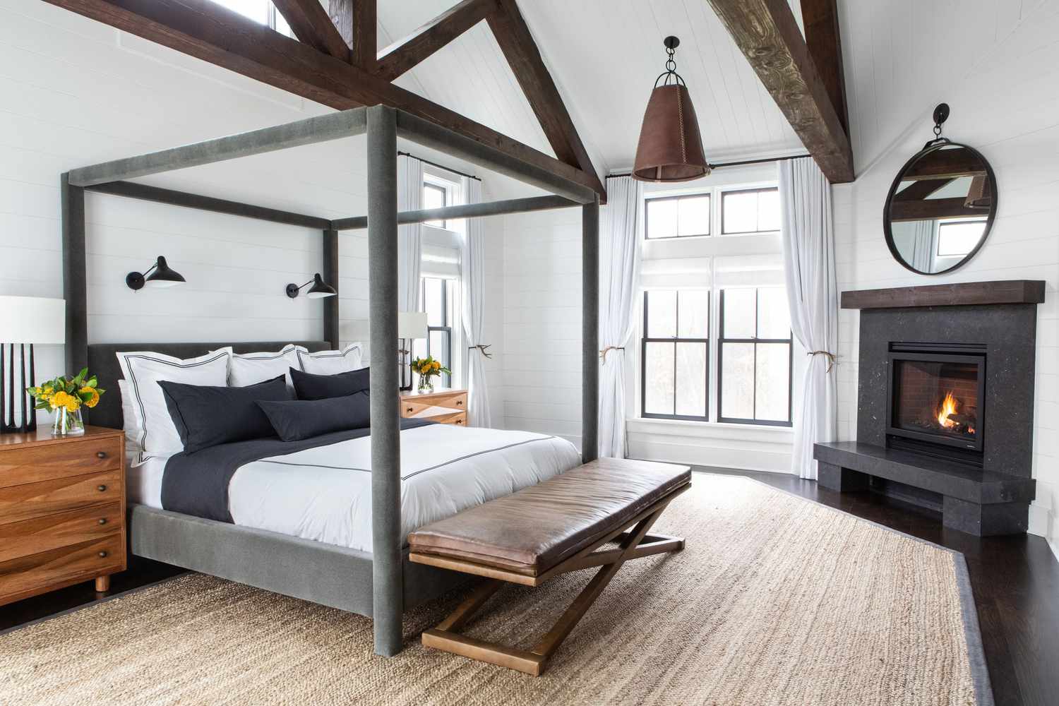 24 Primary Bedrooms with Fireplaces that will Transform Your Space into a Cozy Retreat