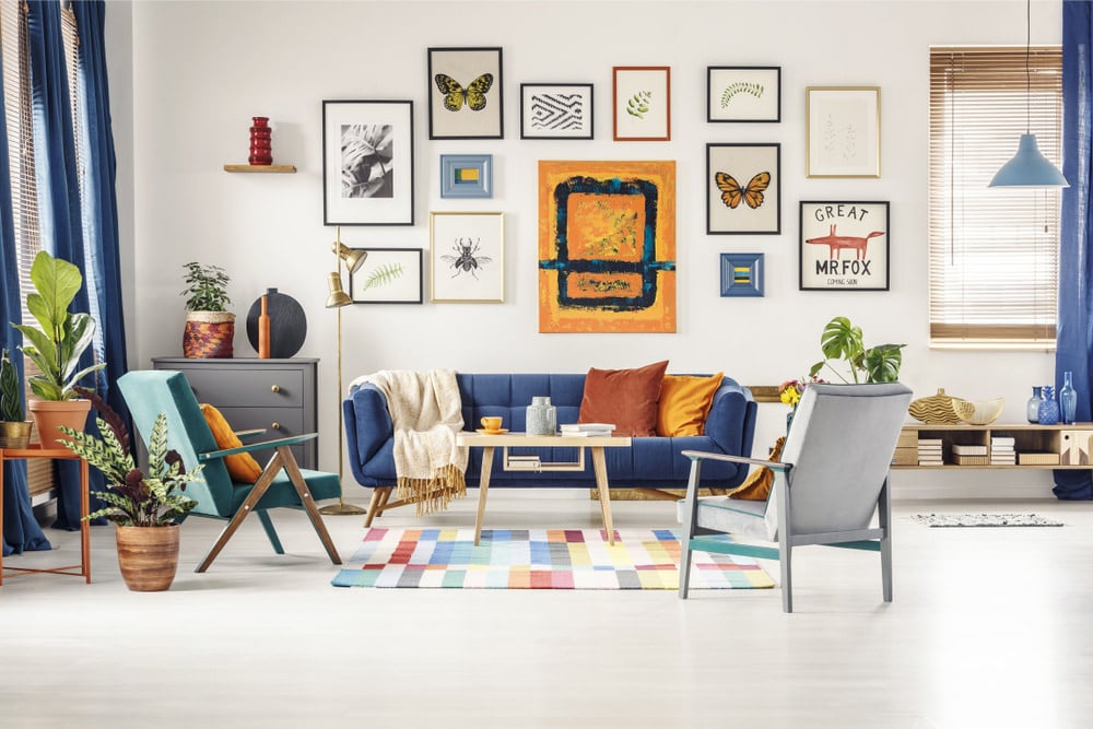What kind of nails should you use for hanging pictures?