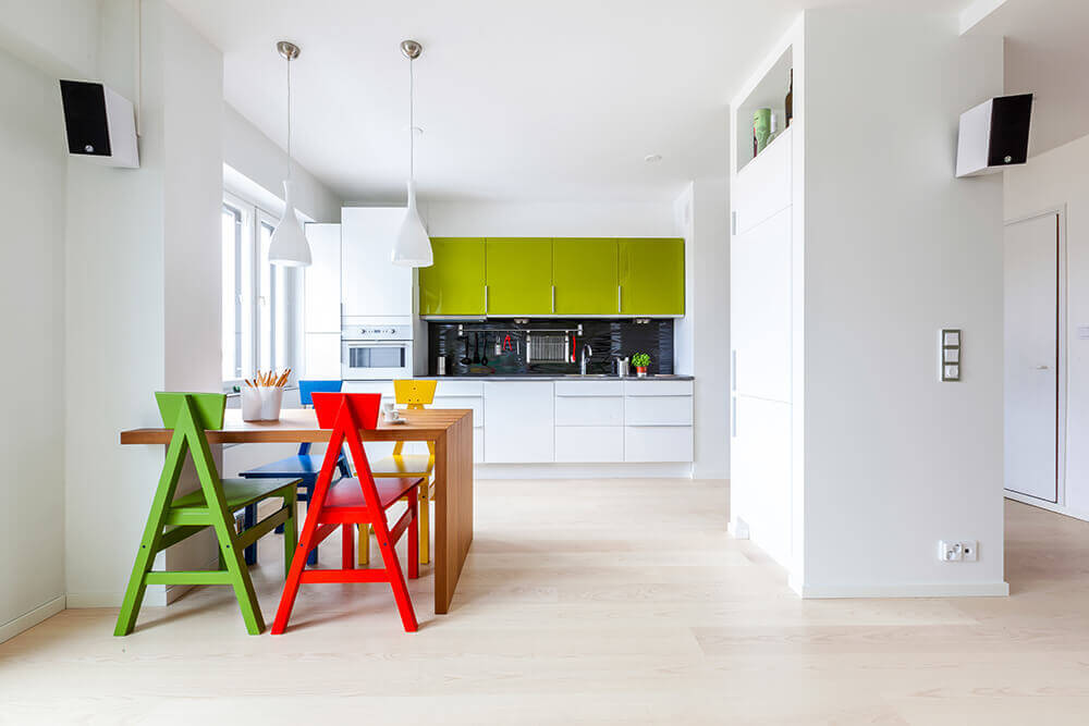 Immaculate White Modern Casa di Juhana Home