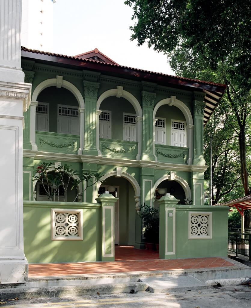 ONG & ONG Creates Beautiful Modern Interior In Colonial-Era Home in Singapore