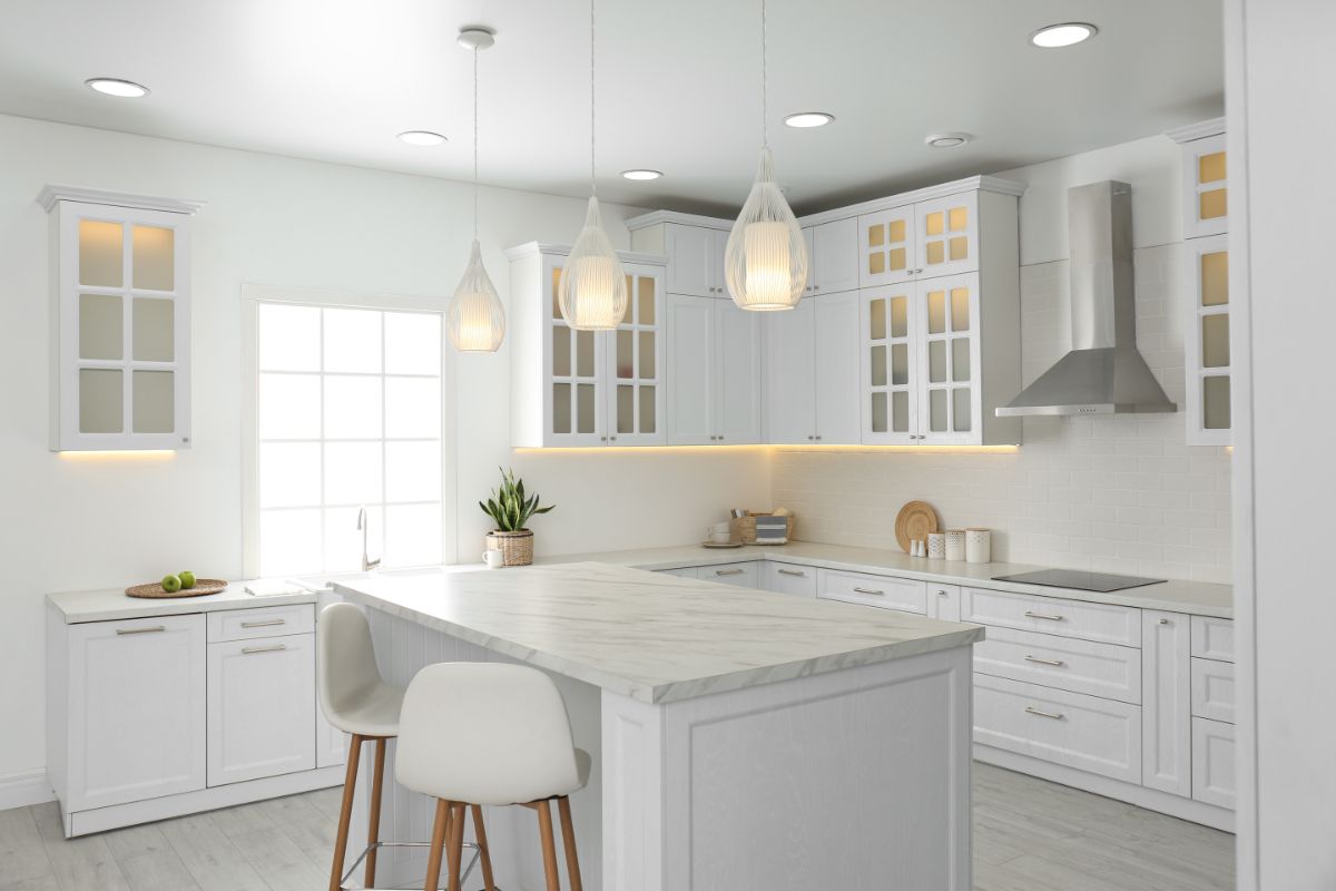 Unveiling the Power of the Kitchen Pendant Light: 23 Trending Kitchen Pendant Light Ideas