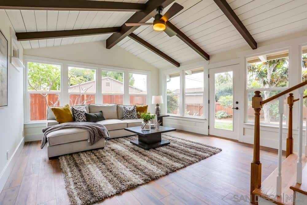 Lovely Craftsman Home with Fully Permitted Detached Granny Flat