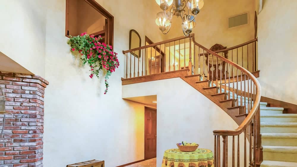 40 Rustic Style Foyer Ideas (Photos)