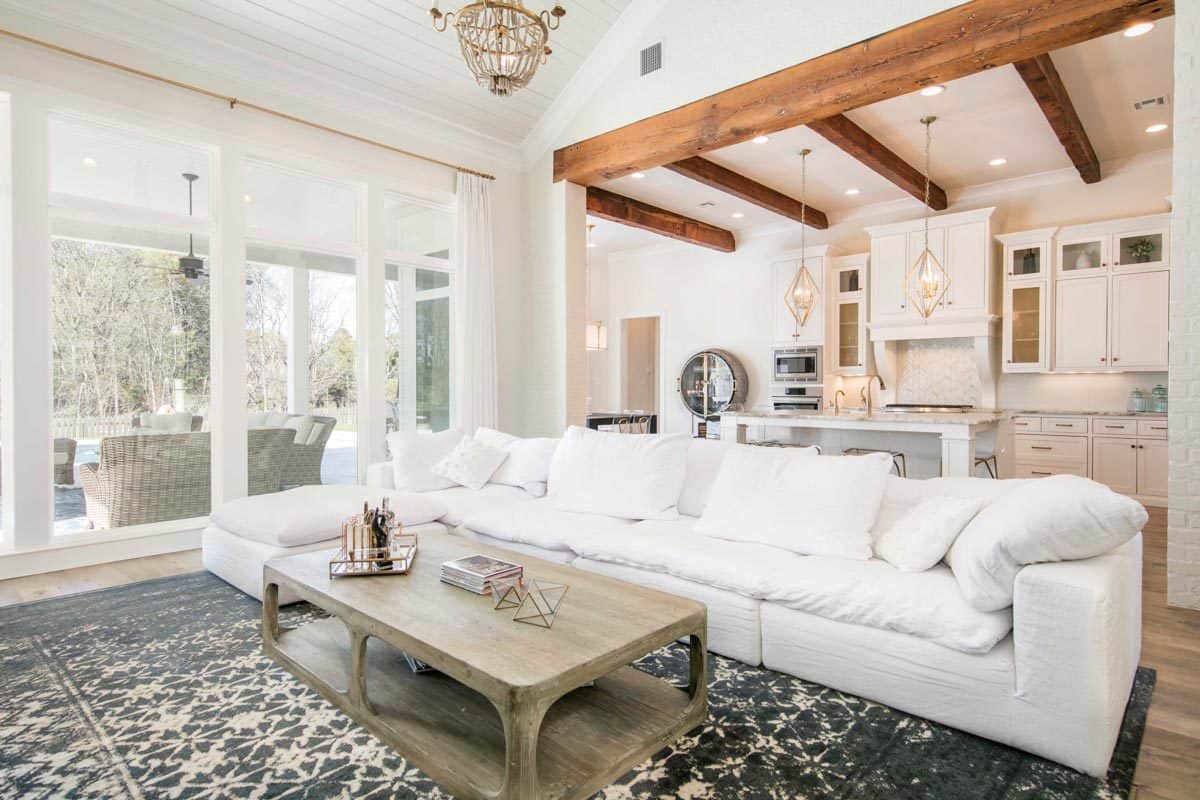 Open-Concept Southern House with Main-Level Primary