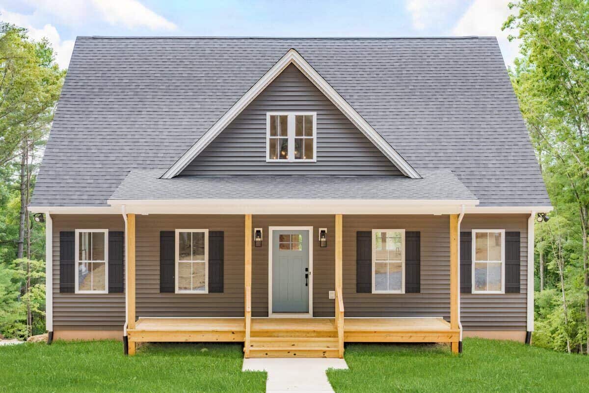 Two-Story Cottage Style 3-Bedroom Home with Balcony and Flex Room (Floor Plan)